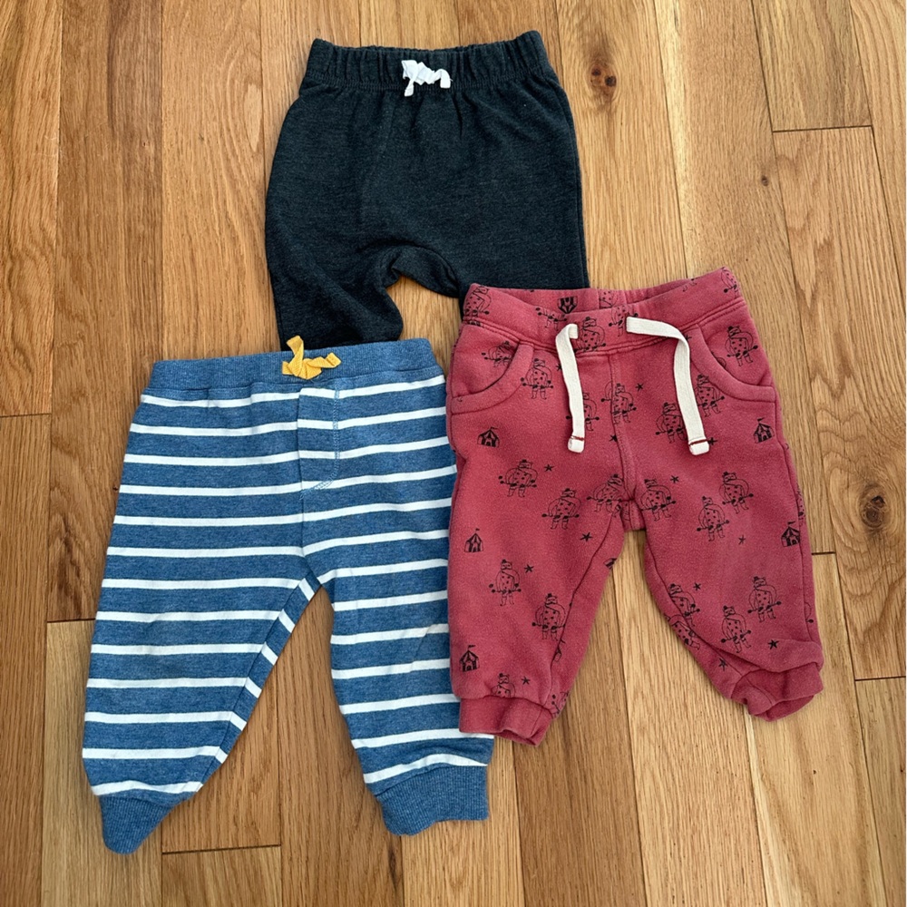 Lot of 3 Pairs of Joggers 6-9 months